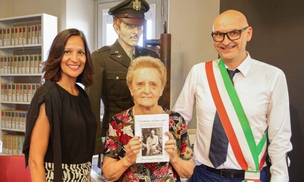 La Console americana Ragini Gupta onora l’eroismo civile nella presentazione di “Georgio l’americano”