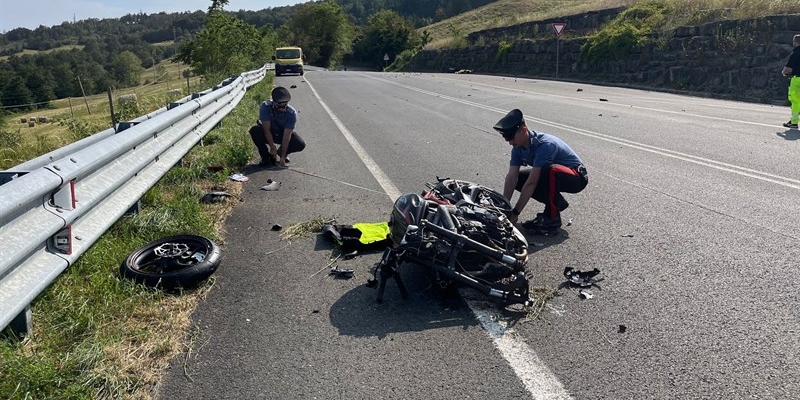 Tragedia sulla SS 65 della Futa: Due Motociclisti Muoiono in un Incidente a Firenzuola