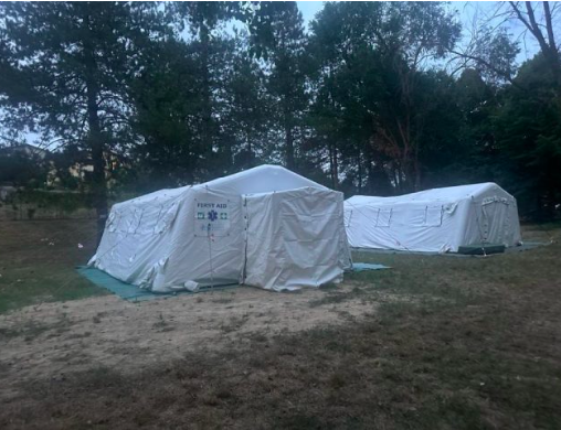 Vicchio – L’associazione OLTRE critica la scelta dell’installazione delle tende per l’ospitalità dei profughi nel campeggio del paese.