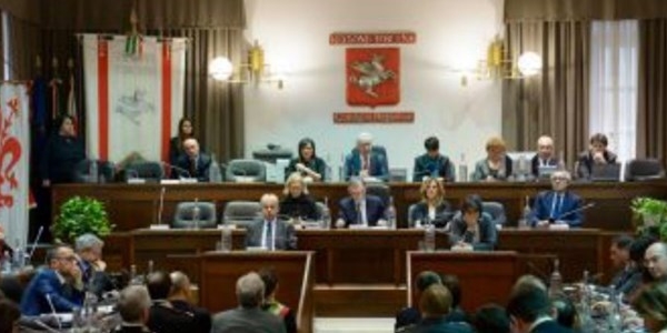 Consiglio Toscana: approvato l’aumento Irfpef. Italia Viva non vota