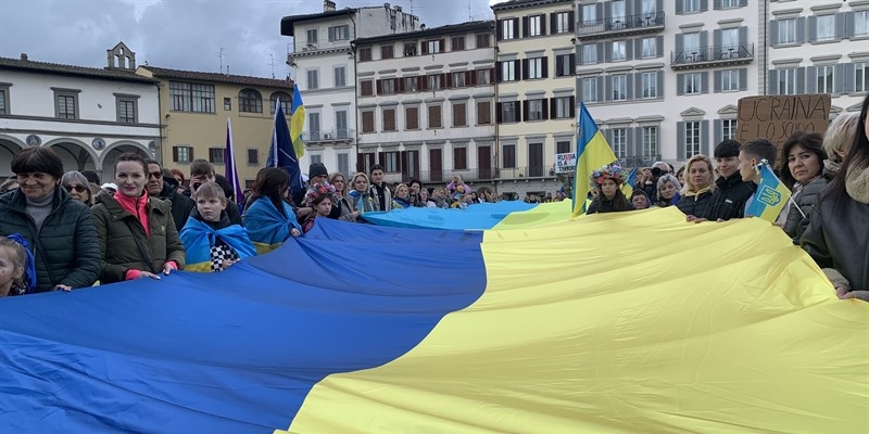 Firenze commemora l’eroismo Ucraino nel giorno dell’invasione