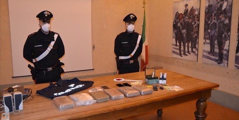 Maxi-operazione antidroga dei Carabinieri di Borgo San Lorenzo coordinati dalla Procura della Repubblica di Firenze.