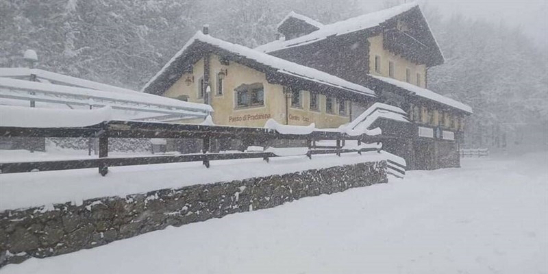 E’ tornata con il freddo anche la neve in Toscana, ma non nel Mugello