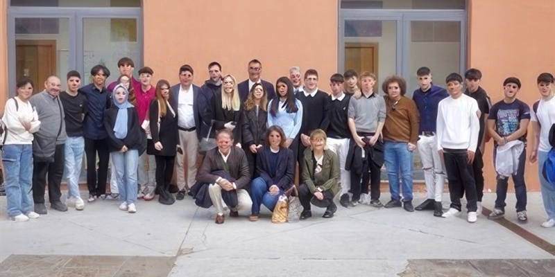 Borgo San Lorenzo. Giornata delle idee di impresa e assegnazione del trofeo EYE migliore idea d’Impresa mugello del 2024