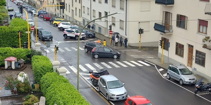 Borgo San Lorenzo – Incidente all’incrocio Viale Della Repubblica – Via Romanelli