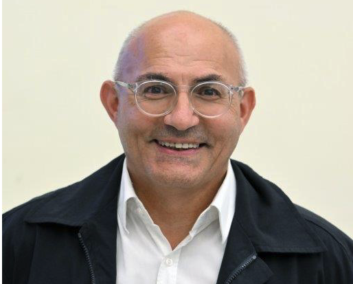 Giovanni Sorrenti – Regolamento per l’affidamento degli impianti sportivi: la Giunta Omoboni-Becchi distratta (guardava altrove)