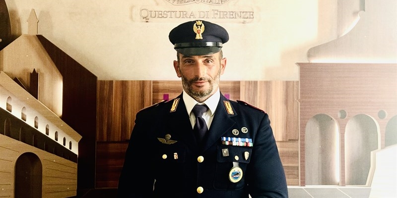 Le belle storie: Giuseppe, poliziotto libero dal servizio, interviene in soccorso dei passeggeri di un pullman coinvolto in un incidente