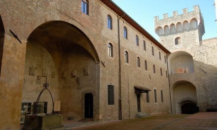 Un Autunno di cultura e benessere a Scarperia: Yoga, letture e storia tra le mura del Palazzo dei Vicari