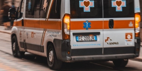 Borgo San Lorenzo, pedone investito. Intervengono soccorsi e Carabinieri