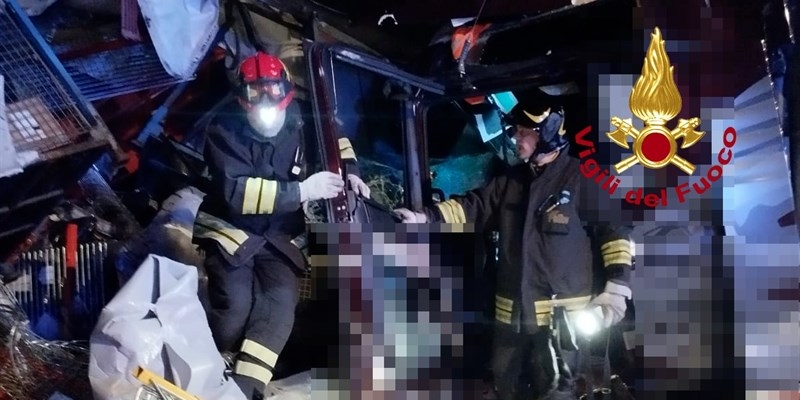 Grave incidente sull’A1 a Barberino del Mugello: due morti e diversi feriti