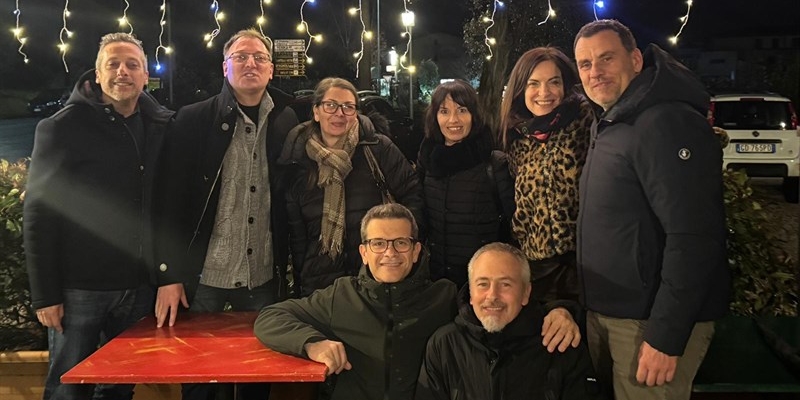 Ritrovo dopo 30 anni: gli ex compagni della sezione Edile 1 del Giotto Ulivi si rincontrano per una serata di ricordi ed emozioni