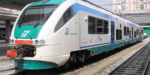 Chiusura via Bolognese e via Faentina. Abbonati AT possono utilizzare il servizio ferroviario