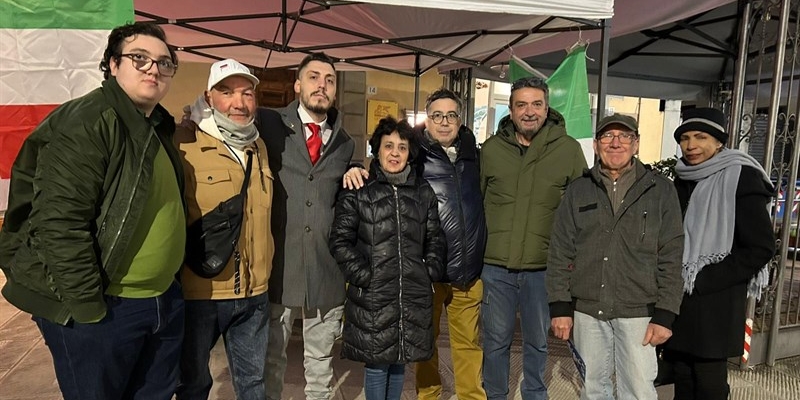 Un presidio della Lega per solidarietà e sostegno alla forze dell’ordine