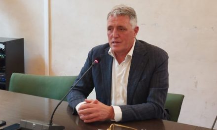 Discarica nel Rio Rovigo, Bambagioni (Lista Schmidt): “Serve chiarezza, mappatura e interventi urgenti”