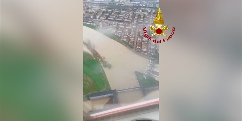 Maltempo in Toscana: il video dei Vigili del Fuoco mostra il sorvolo delle zone alluvionate