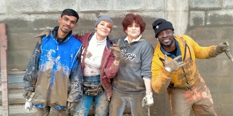 Vicchio, il resoconto dell’impegno dei volontari: oltre 200 persone in azione per spalare fango e aiutare i cittadini