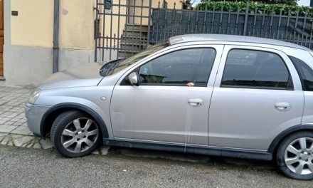 Lettere in redazione. Scarperia, cittadini esasperati dai vandalismi notturni. “Le istituzioni ci ignorano”