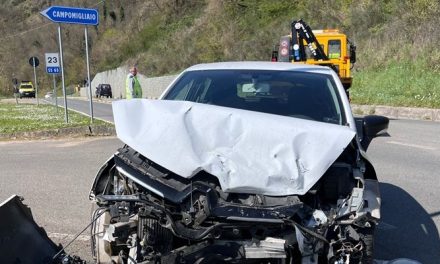 Mattinata di emergenze a San Piero a Sieve: incidenti e auto nel fiume