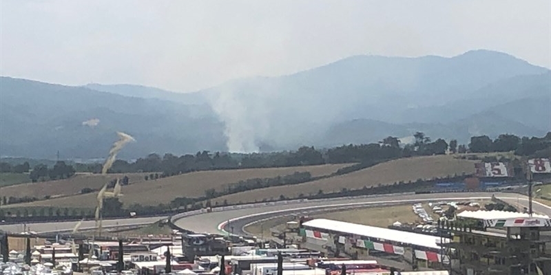 Incendi di sterpaglie in corso nel Mugello: fiamme a Scarperia e San Piero, segnalazione anche a Pilarciano
