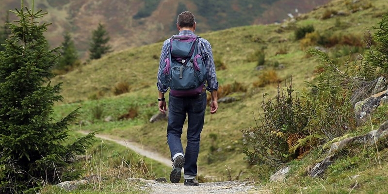Dal Mugello alla Via degli Dei: un viaggio tra i sentieri e l’anima nato a Scarperia da due scrittori emergenti