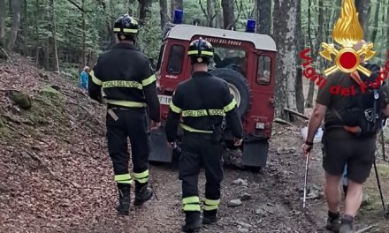 Escursionista colto da malore a San Godenzo. Intervento dei vigili del fuoco in zona impervia