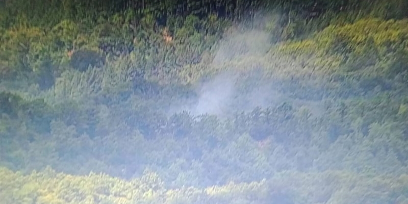 Incendio boschivo a Barberino del Mugello: in azione volontari AIB ed elicottero regionale