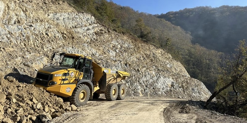Raid al cantiere eolico di Monte Giogo: sdegno e condanna trasversale per l’atto violento