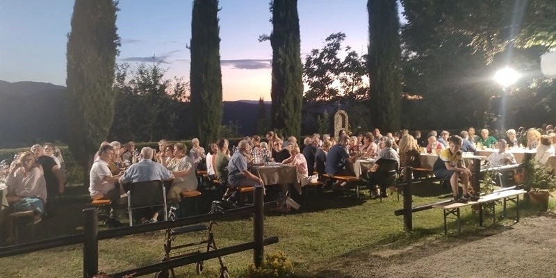 San Cresci in Valcava, torna la Cena sotto le Stelle: fede, bellezza e solidarietà nel cuore del Mugello