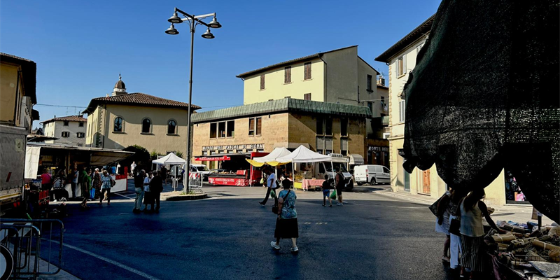 Borgo San Lorenzo: attivata l’alimentazione elettrica ai banchi del mercato settimanale