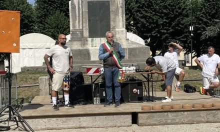 Palio di San Lorenzo 2025: partenza col botto tra tradizione, passione e memoria