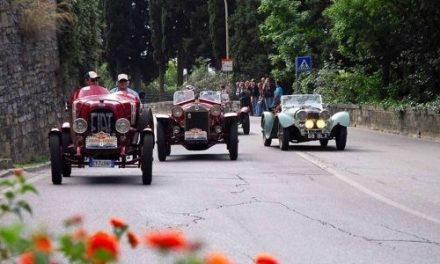 Raduno nazionale di auto d’epoca a Barberino: il Mugello si racconta tra motori, storia e sapori