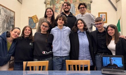 “Ci siamo anche noi!”: i giovani incontrano i candidati alle elezioni regionali a Scarperia e San Piero