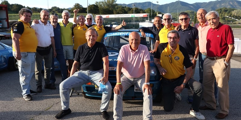 Coppa Renault, al mugello i 50 anni di storia tra ricordi e celebrazioni