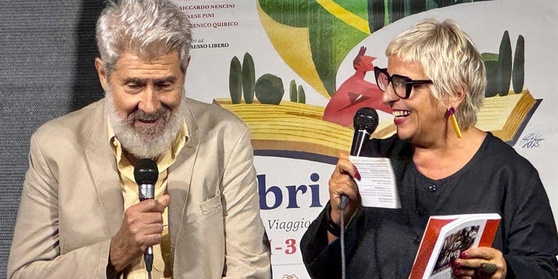 Grande Alessandro Benvenuti con Daniela Morozzi per “Il teatro della sorpresa”