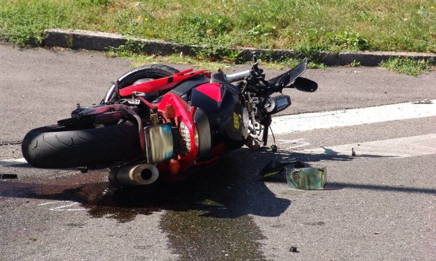 Muore in moto sul Passo della Raticosa. Incidente domenica mattina