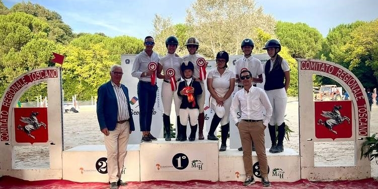 Riding Club Mugello trionfa alla finale di Coppa Toscana 2025 con una pioggia di medaglie
