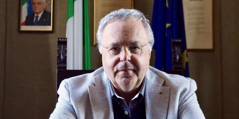 Sosta gratuita di 15 minuti negli stalli Blu. Al via la sperimentazione per sostenere il commercio locale