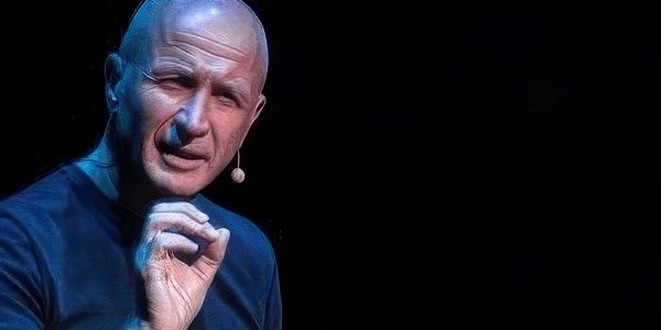 Domenico Iannacone porta “Negli occhi degli altri” al Teatro Corsini di Barberino