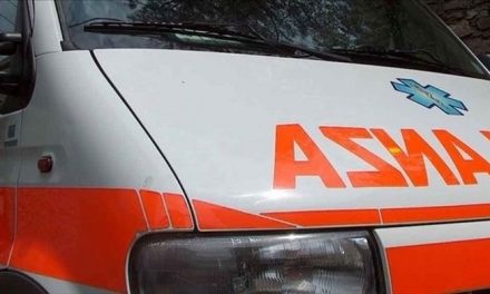 incidente a Borgo San Lorenzo, uomo cade da impalcatura