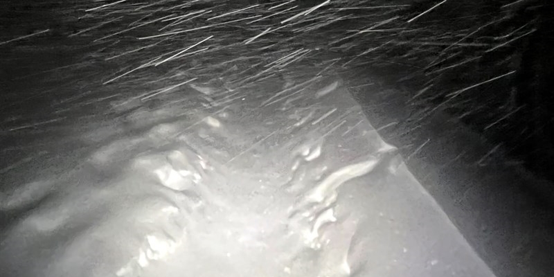 Neve su Mugello, Val di Sieve e Chianti. L’invito è a non mettersi in viaggio